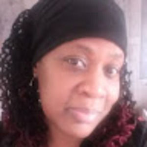 Meet your Posher, Dionne